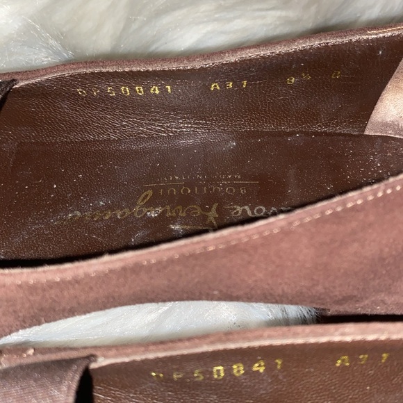 Salvatore Ferragamo Shoes Women’s Size 8.5 B Suede Tassel Loafer Heels Pumps - Picture 14 of 14